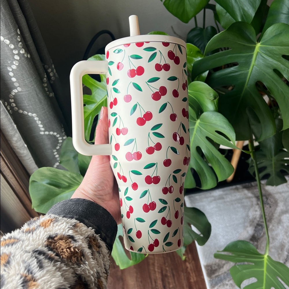 HydroJug Cherry Pattern Tumbler 40 oz - Picture 4 of 7